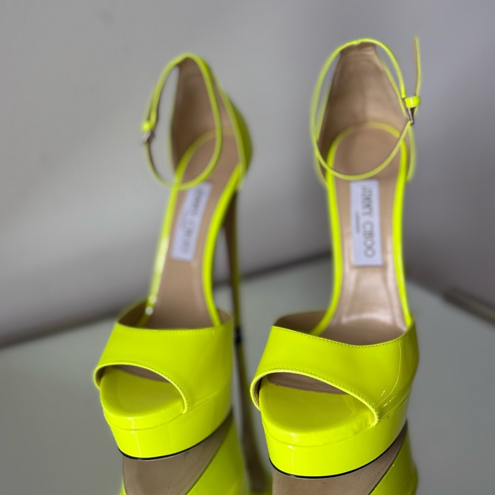 Like New JIMMY CHOO Max 150 patent leather platform neon yellow sandals 38 $1095 - Picture 12 of 13